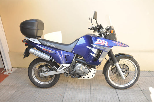 Suzuki 800 DR