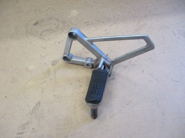 Platine repose pied avant gauche pour Honda 600 CBR - PC19