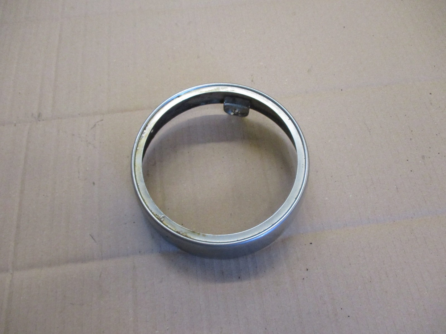 Cerclage de phare pour Yamaha 125 AT1 - AT2