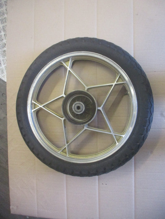 Roue avant et arrière pour Suzuki 125 GT Gold Label
