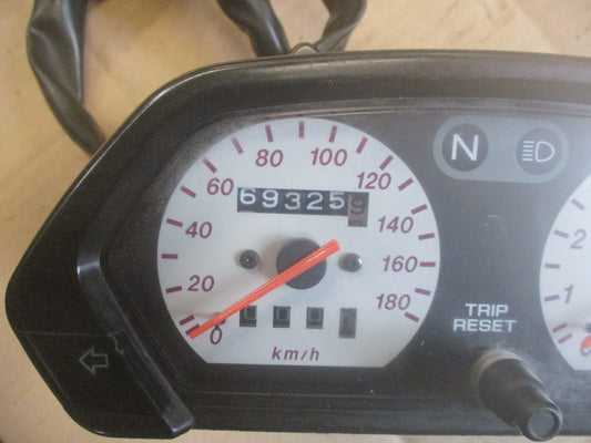 Bloc compteur compte tours 69325 kms pour Honda 650 FX - VIGOR - RD09