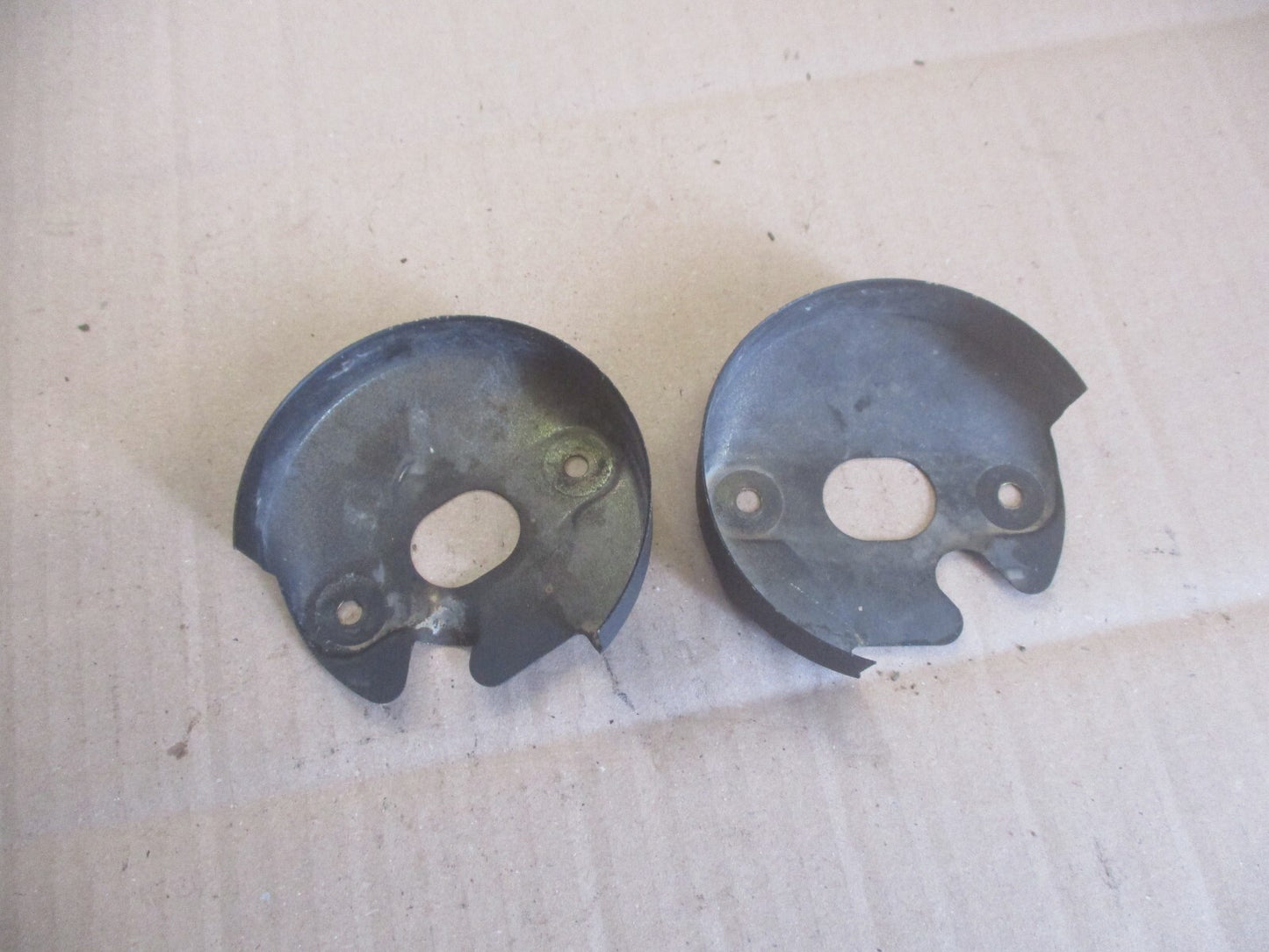 Caches inférieurs de compteur compte tours pour Suzuki 125 TS B - 1979