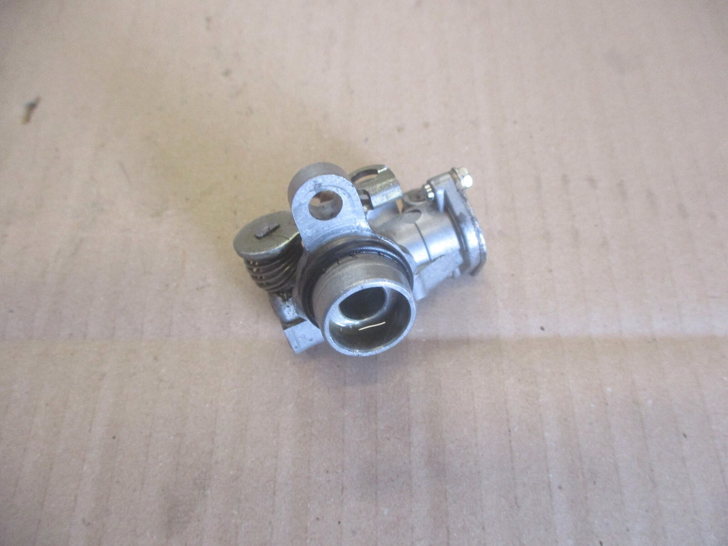 Pompe à huile pour Honda 125 MTX - JD05 - JD07