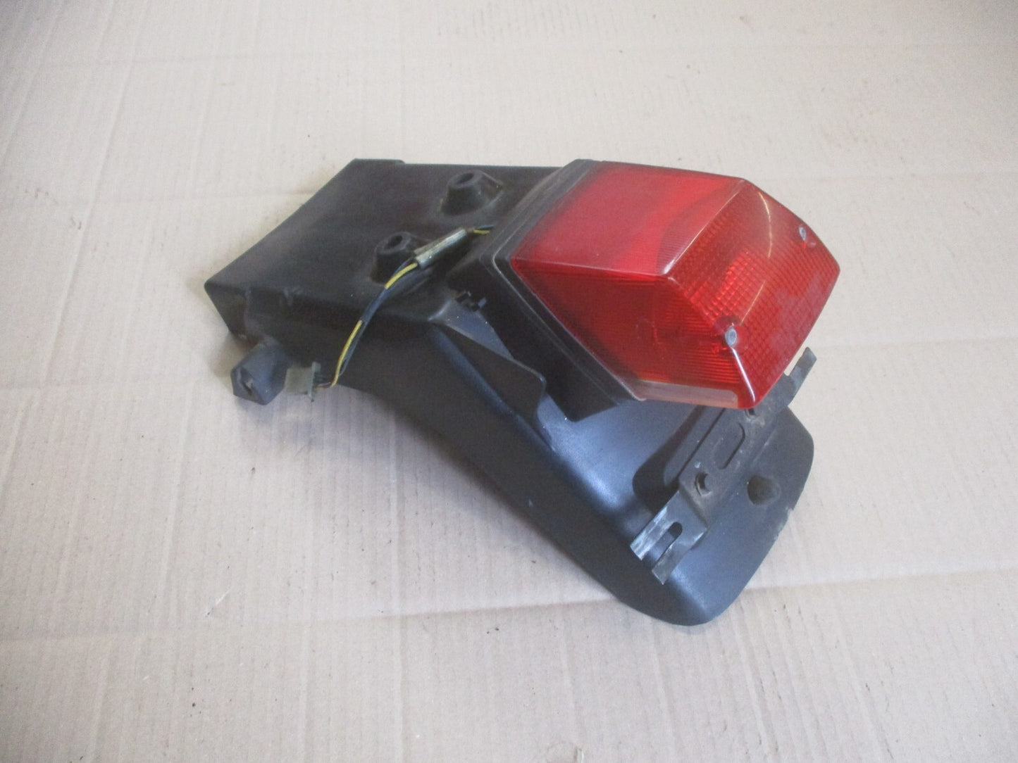 Bavette coupée + feu arrière pour Yamaha 660 XTZ - 3YF