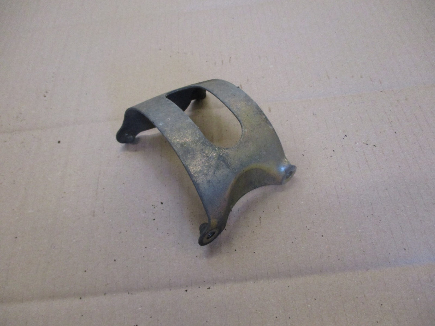 Support garde boue avant pour Honda 125 CBR - JC34