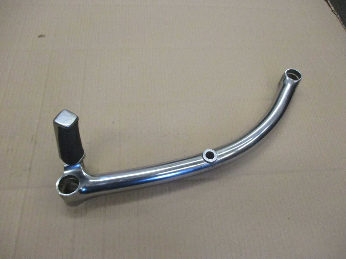 Support garde boue + cale pied arrière gauche Suzuki 1400 VS Intruder - VX51L