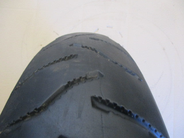 Roue arrière à tambour pneu très bon état Suzuki 750 DR - 800 DR - SR41A - SR42A