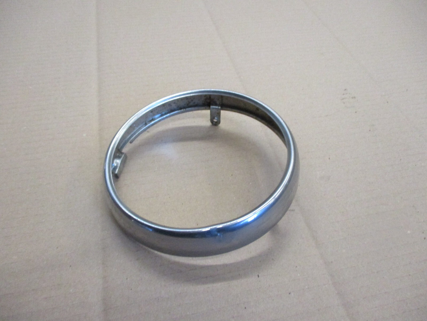 Cerclage d'optique de phare pour Honda 125 CM T - 1978 / 1981