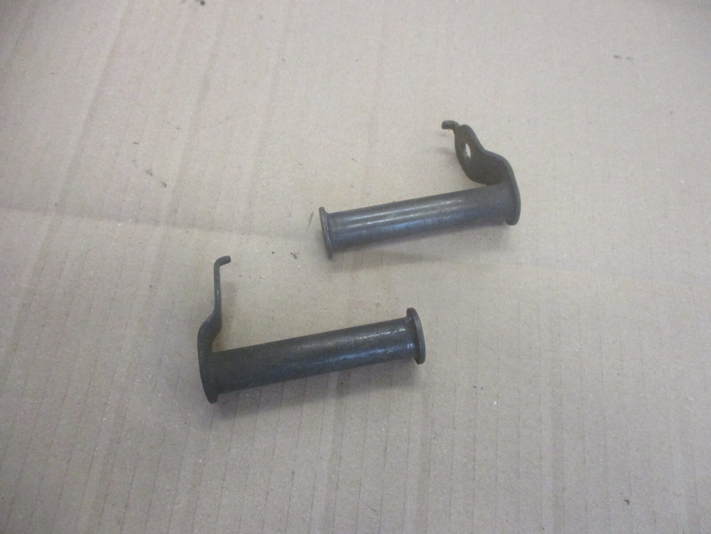 Pattes de fixation carénages pour Yamaha 125 TZR - 2RL