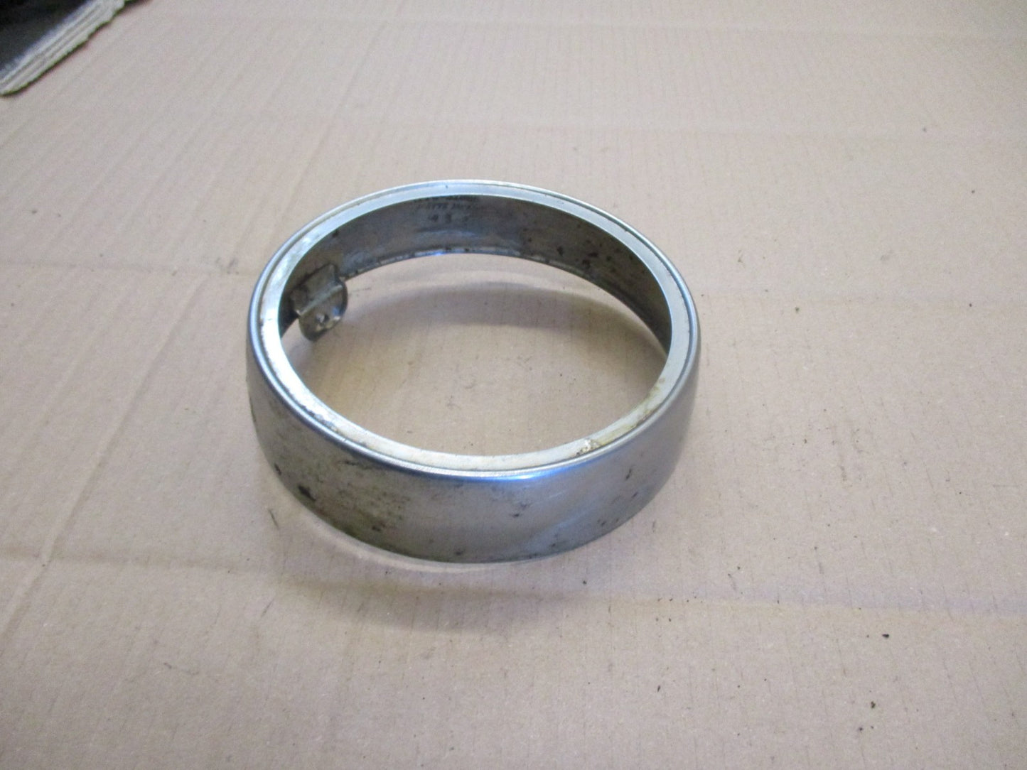 Cerclage de phare pour Yamaha 125 AT1 - AT2