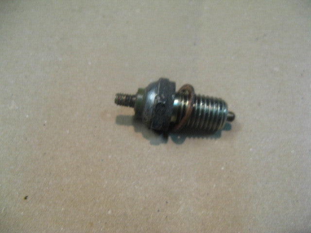 Contacteur de point mort pour Honda 600 XLL - XLM - XLLM - PD04