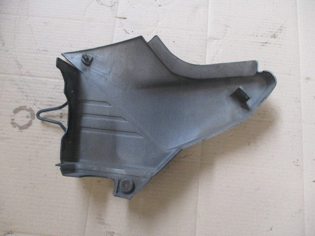 Cache latéral droit pour Yamaha 125 YBR - RE031 - RE051