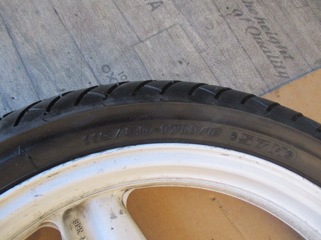 Roue avant avec pneu BT45F quasi neuf Honda 600 CBR - PC19
