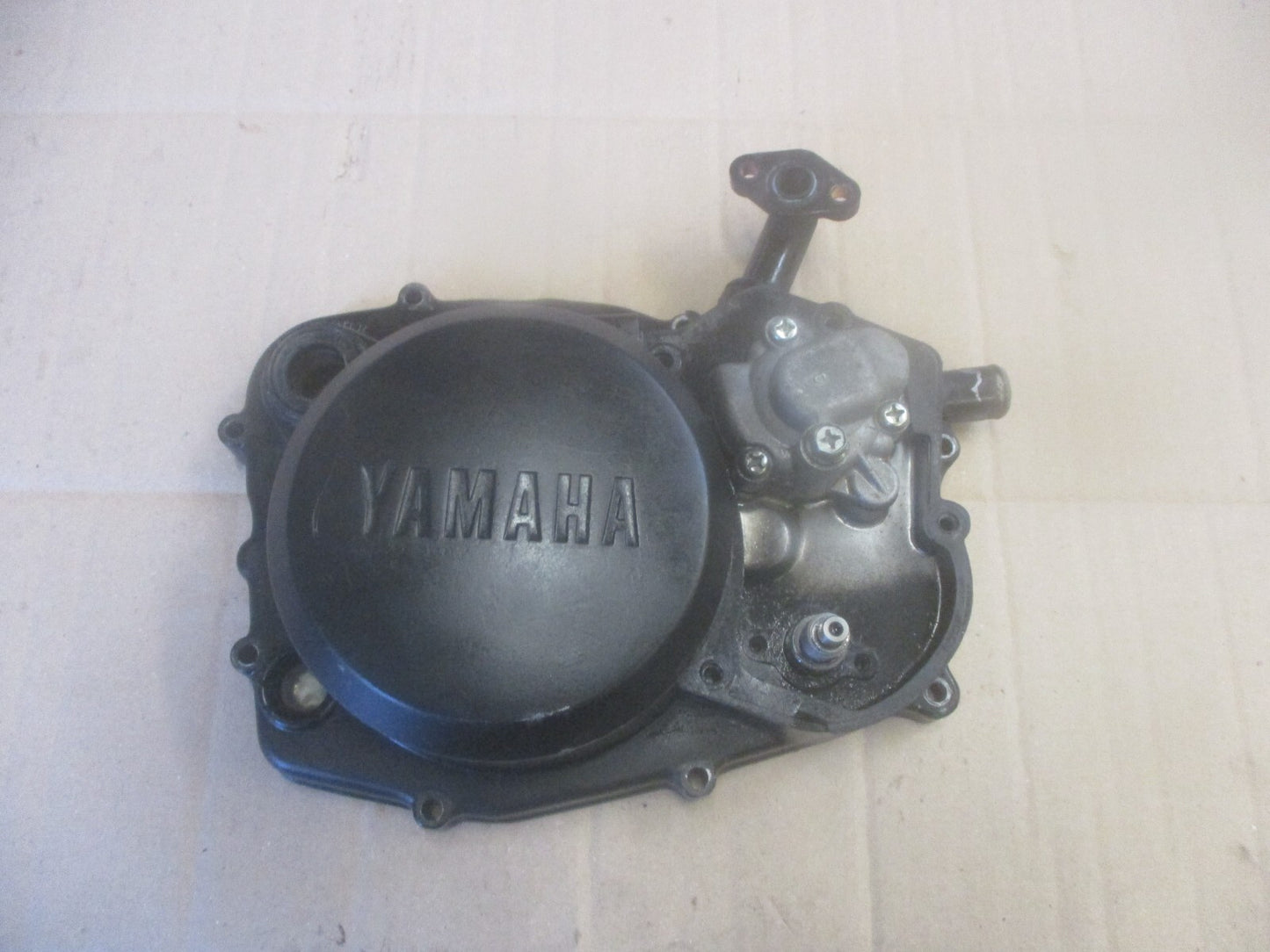 Cache d'embrayage + pompe à eau pour Yamaha 125 DTLC - 34X - 1HR - 57U