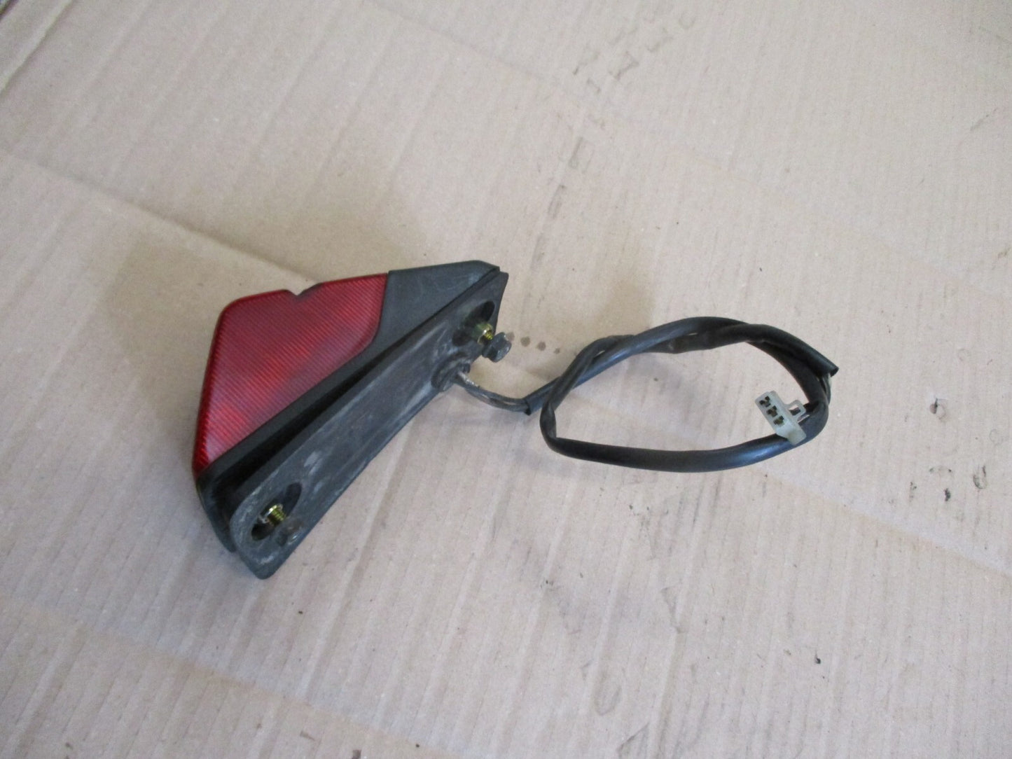 Feu arrière pour Suzuki 650 DR RS SE - SP44A