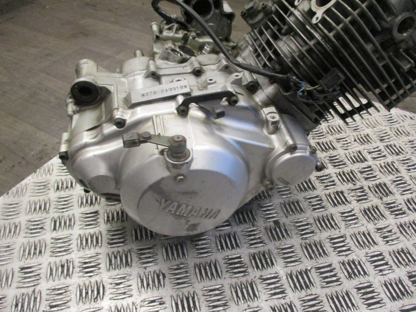 Moteur Yamaha 600 XTE - 3TB 4PT DJ02 - commande d'embrayage sur carter embrayage