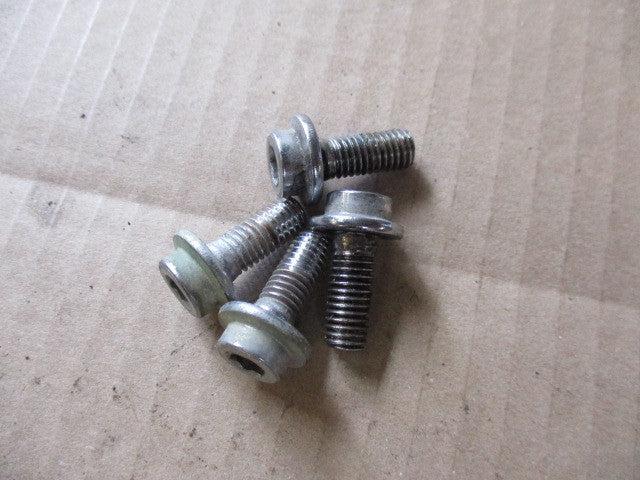 Vis fixation cales pieds arrière Yamaha 600 XT - 2KF