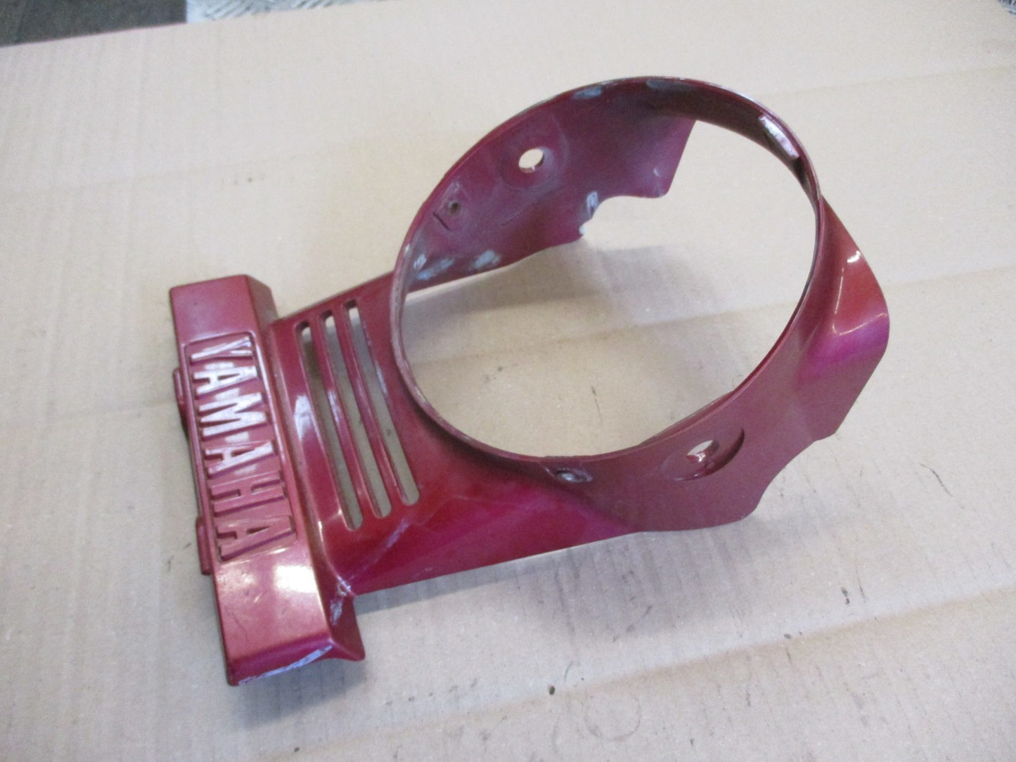 Entourage de phare pour Yamaha 125 SR - 10F