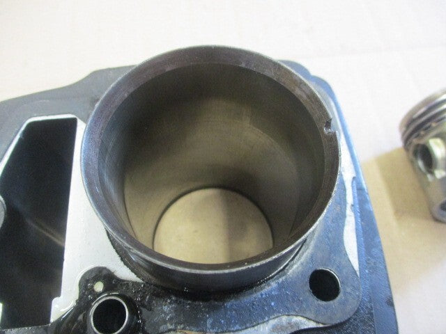 Cylindre / piston pour Honda 125 NX Transcity - JD12