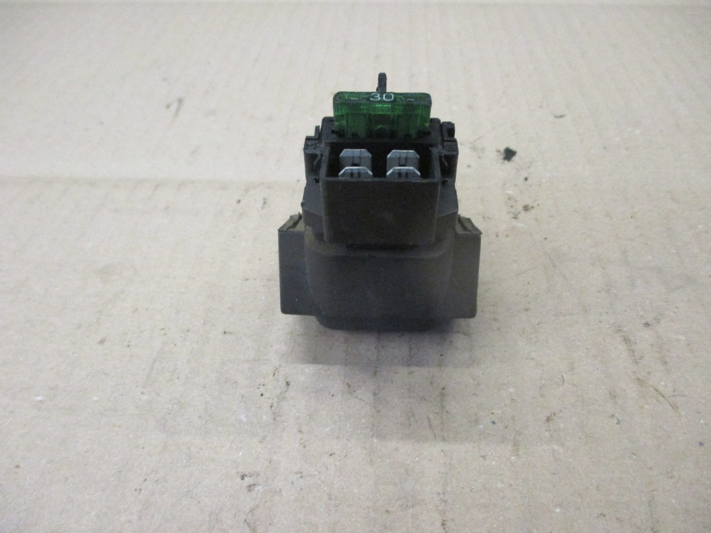 Bloc fusibles pour Honda 125 CBF - JC74