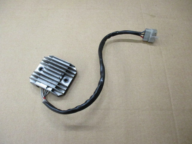 Régulateur SH 650-12 pour Yamaha 850 TDM - 3VD