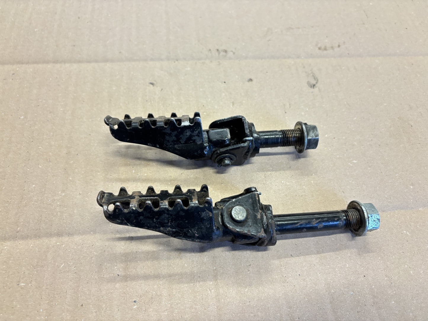 Cales pieds avant pour Kawasaki 125 KE - K1 - KS