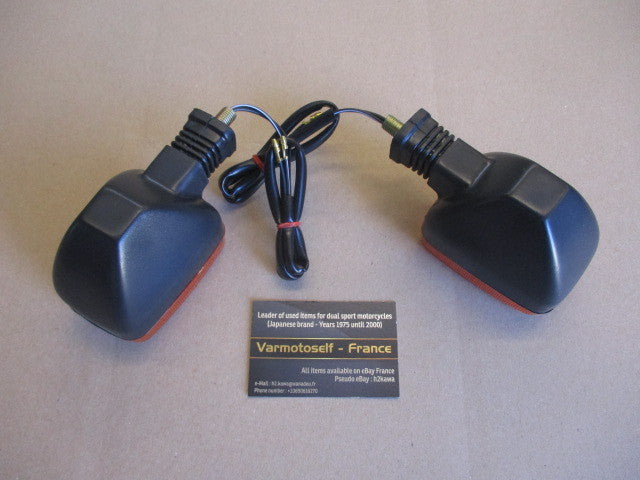 Clignotants NEUFS - tige courte - pour Suzuki 600 DR - 650 DR - SN41A - SP41A