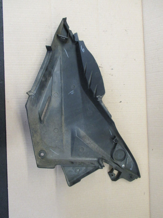 Cache latéral gauche gris pour Honda 125 CBF - JC40A