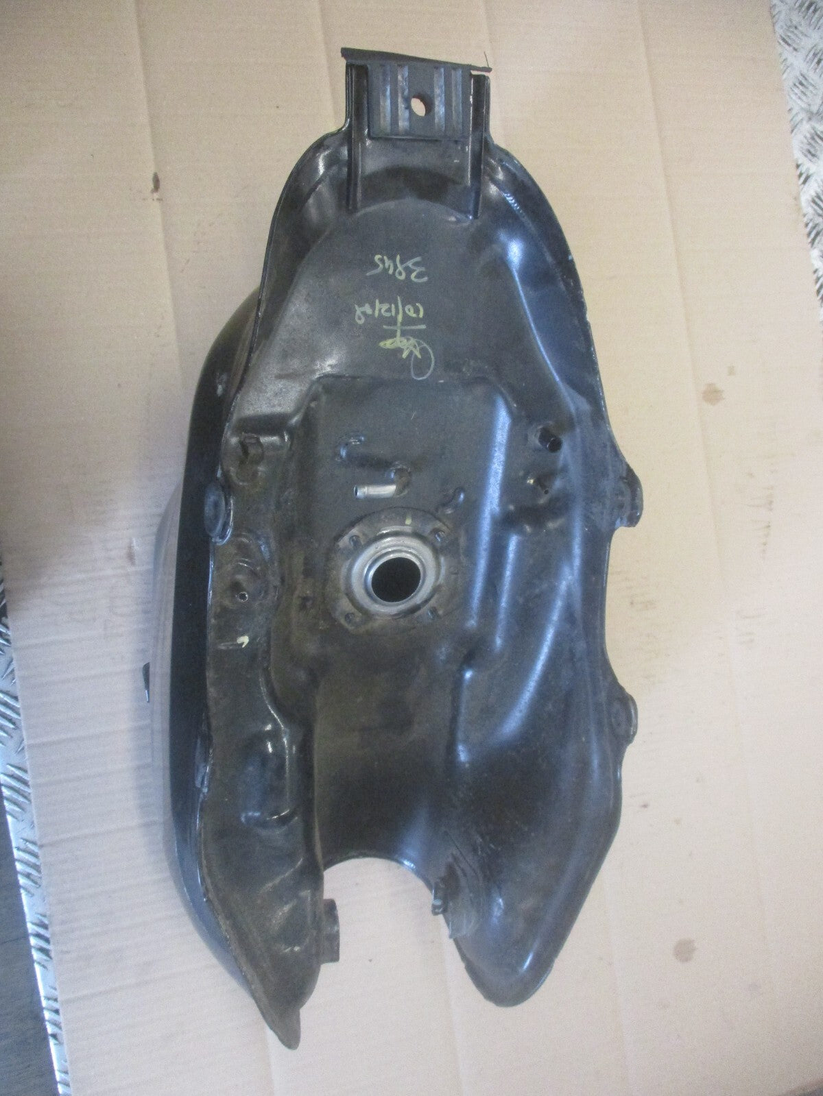 Réservoir d'essence pour Honda 125 CBF - JC40A