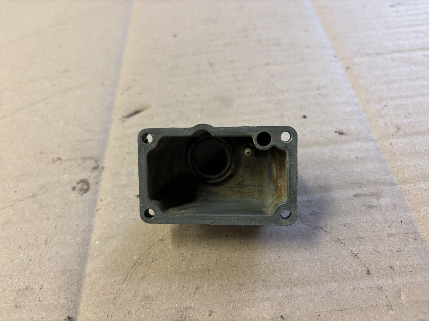 Cuve de carburateur pour Kawasaki 125 KE - K1 - KS