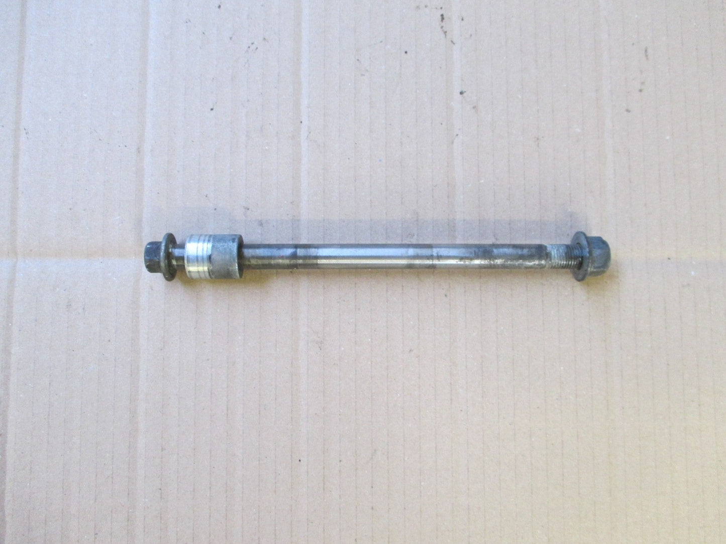 Axe de roue avant pour Honda 80 MTX - HD06