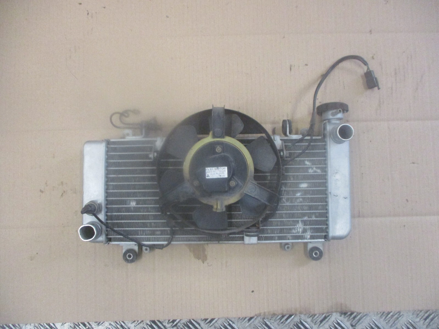 Radiateur d'eau pour Honda 750 VFR - RC24