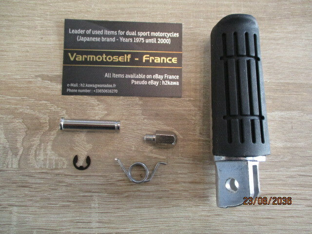 Cale pied avant droit NEUF pour Yamaha FZ1 - FZ6 - FJR - YZF - TDM - XJ - R1
