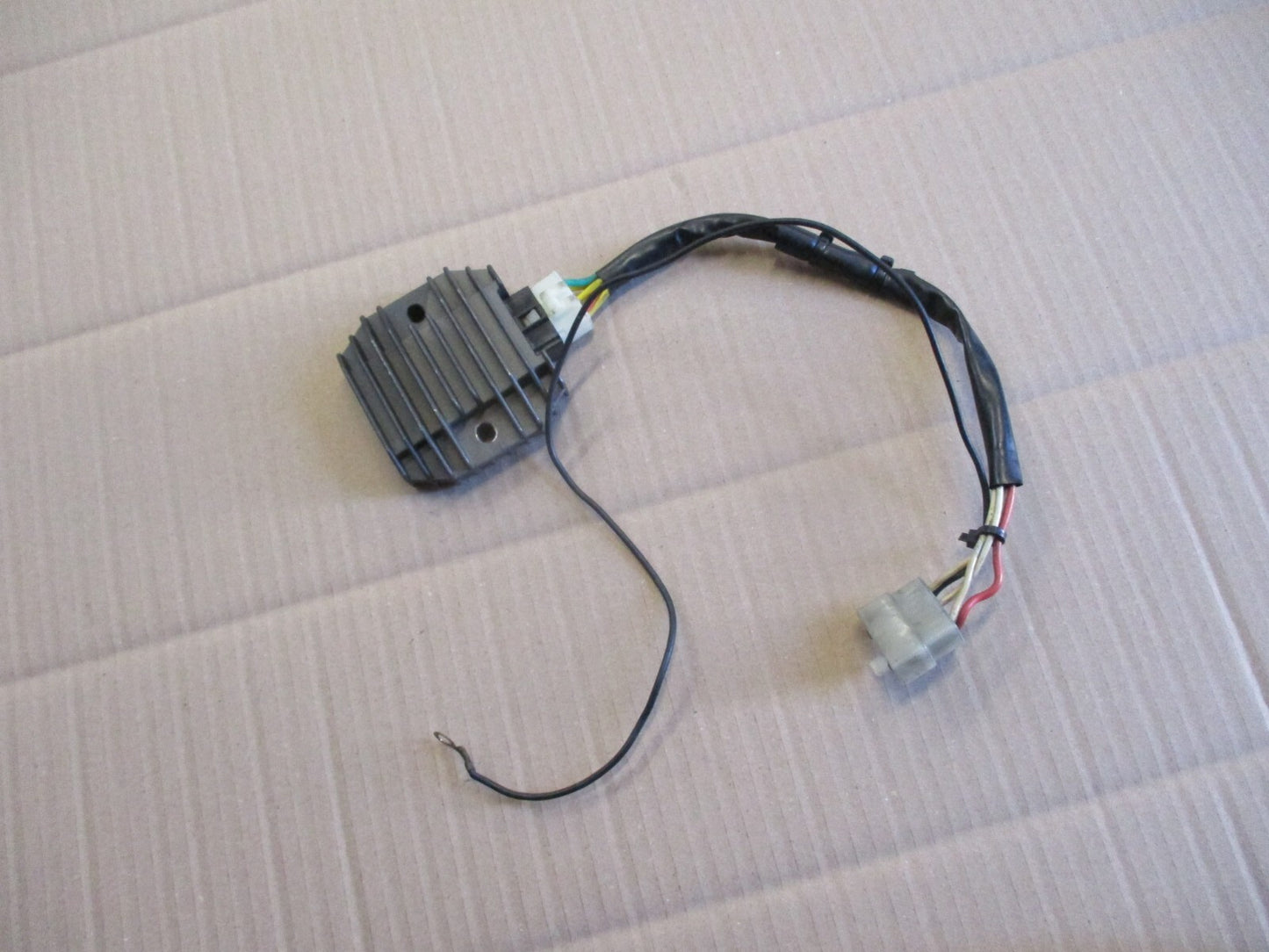 Régulateur pour Yamaha 750 XTZ - 3LD