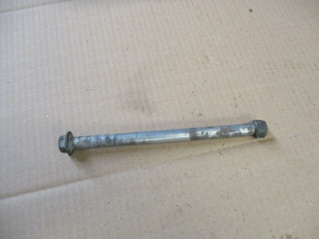 Axe de bras oscillant pour Suzuki 125 DR - SF41A