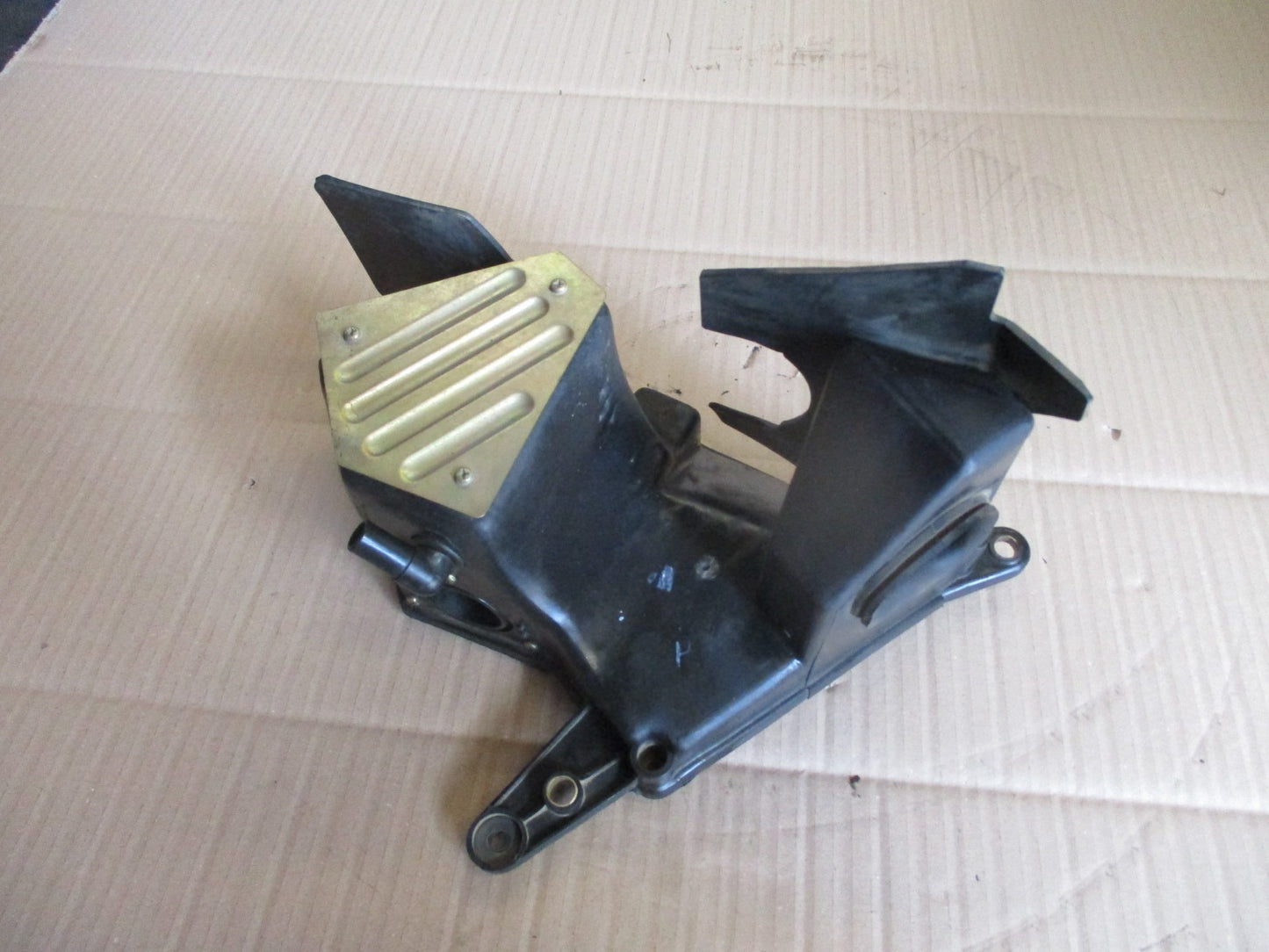 Boitier filtre à air + support mousse de filtre à air Yamaha 125 XT - 12V - 3YU
