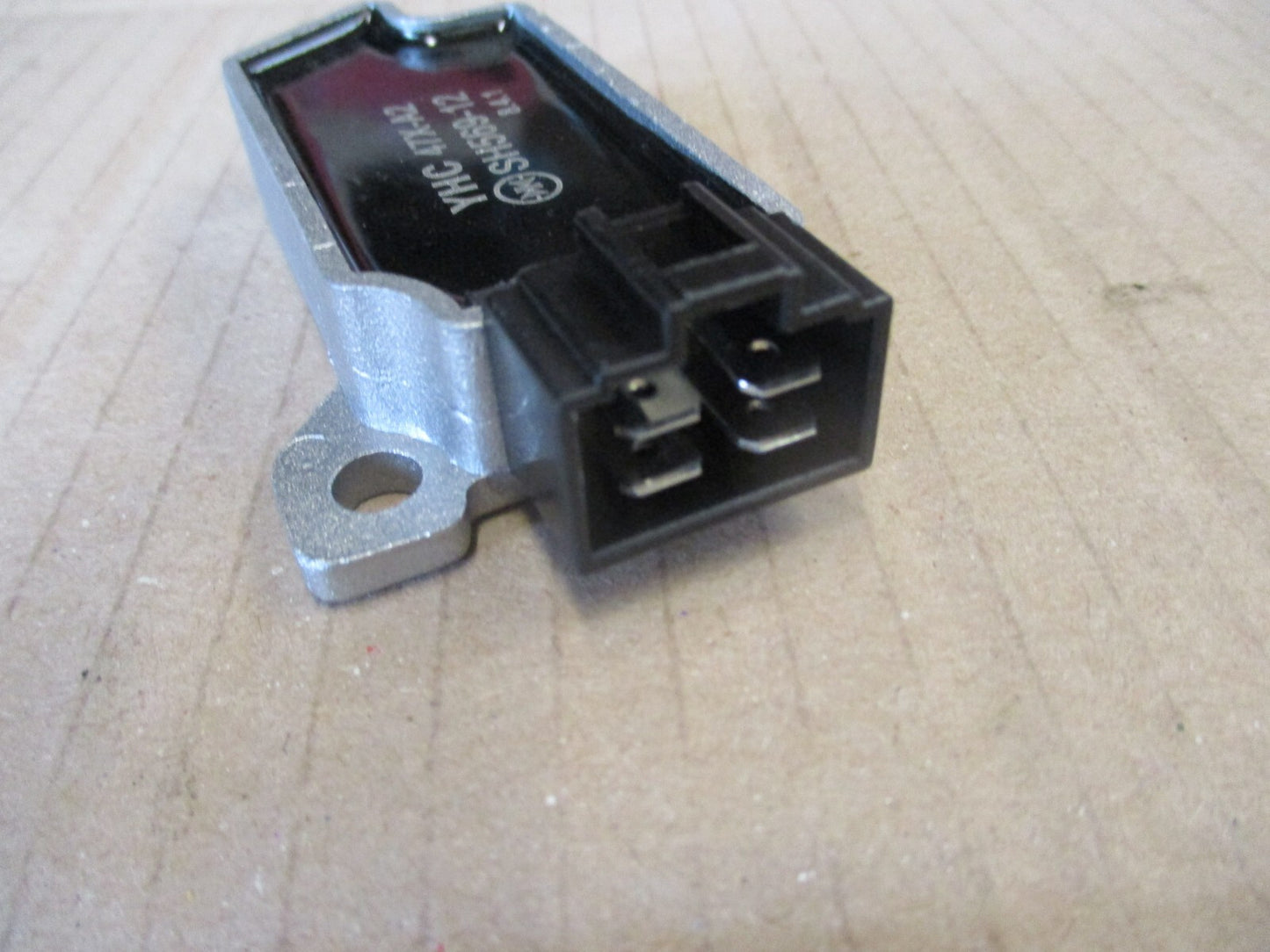 Régulateur NEUF pour Yamaha 600 XTZ - Super Ténéré - 3AJ