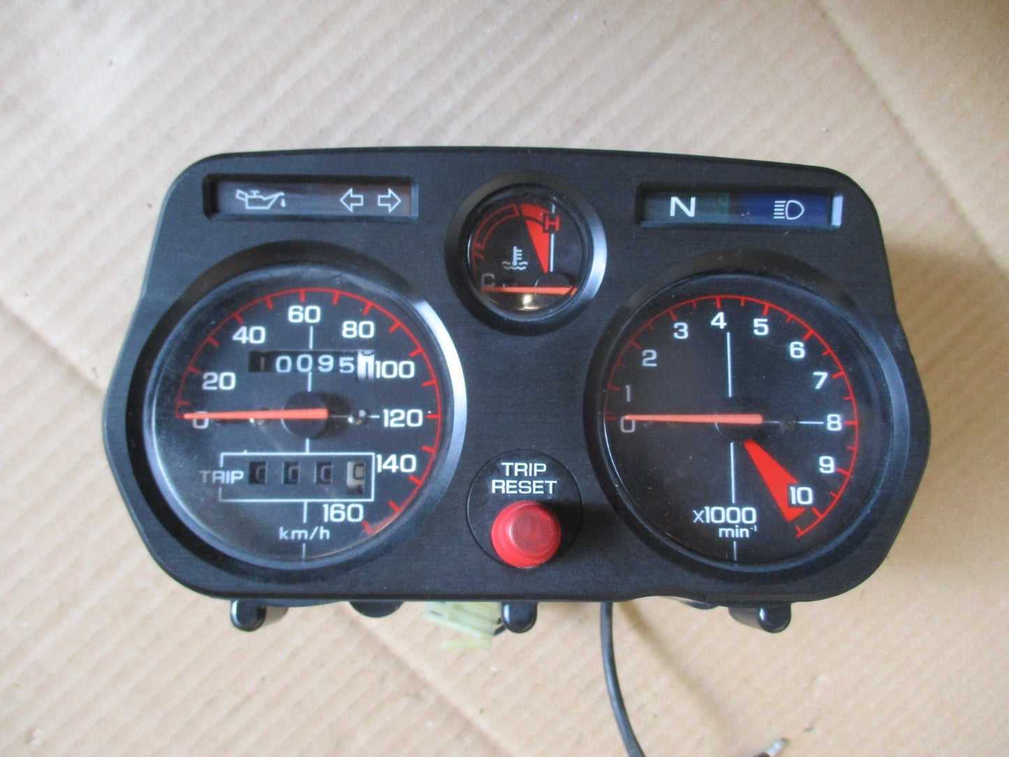 Bloc compteur - compte tours 10095 kms pour Honda 125 MTX - MTXR - TC02