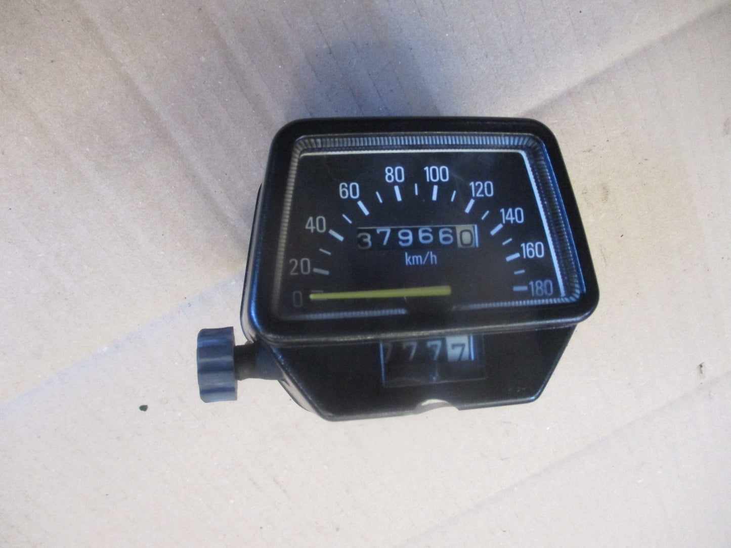 Compteur 37966 kms Yamaha 600 XT Ténéré - 34L - 43F - 2KF - 1VJ - 4PT - DJ02