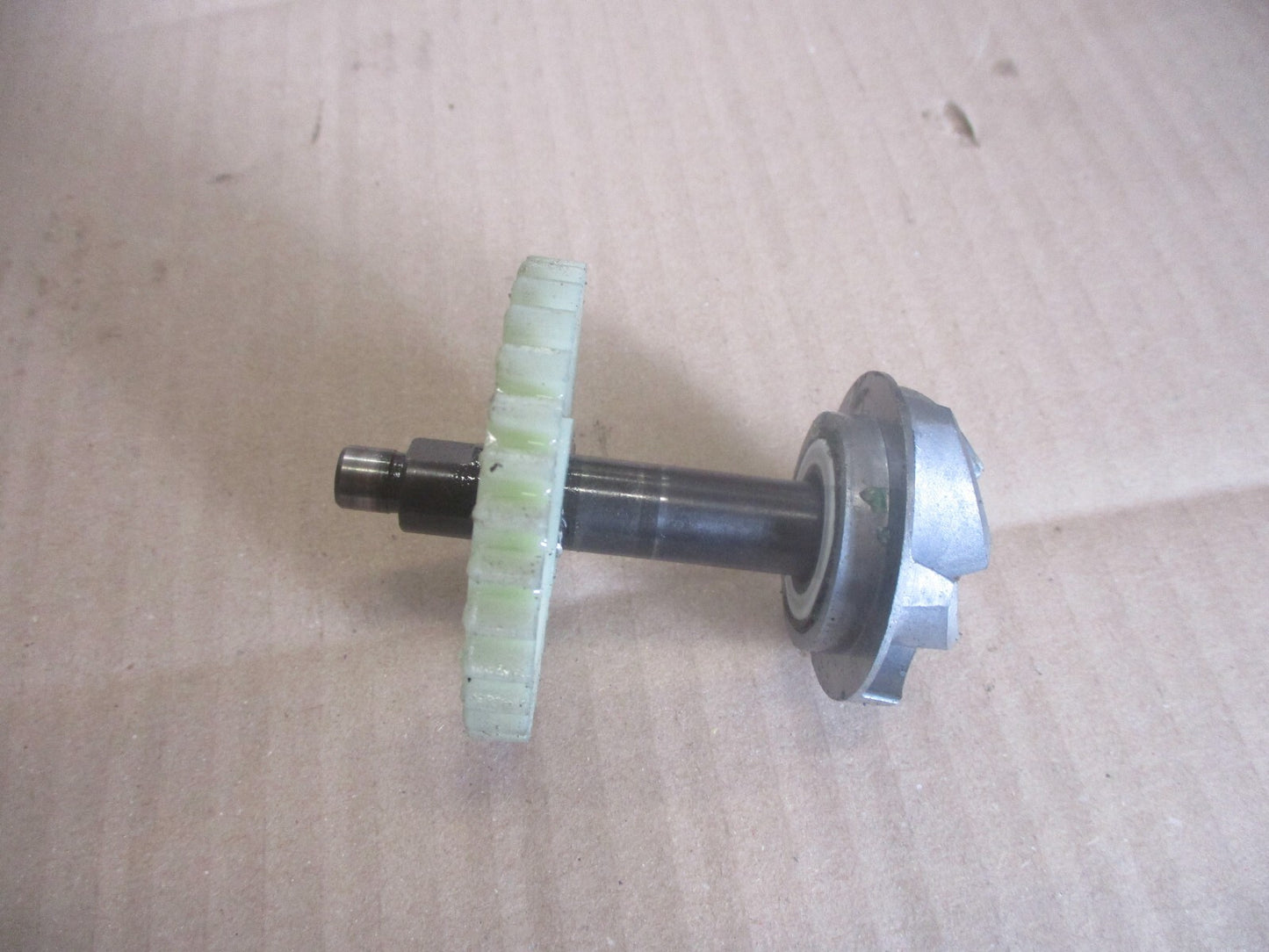 Rouet de pompe à eau + pignon d'entrainement pour Kawasaki 125 KMX - MX125B