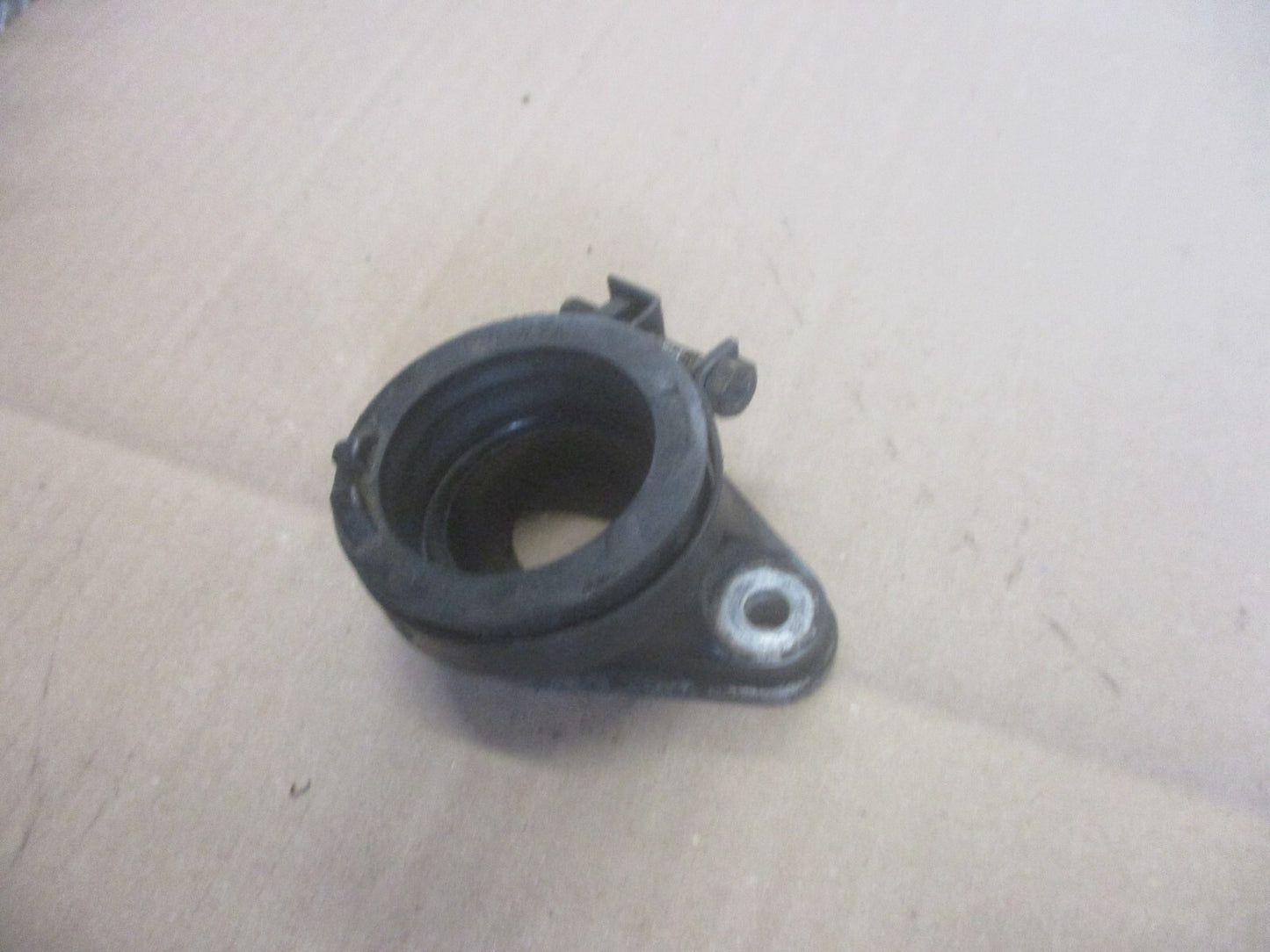 Pipe d'admission pour Honda 125 CBF - JC40A
