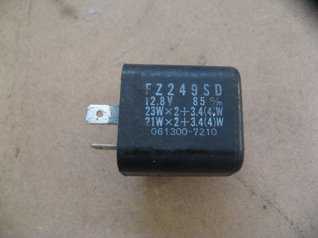 Centrale clignotants FZ249SD pour Suzuki - Yamaha - Kawasaki - Aprilia