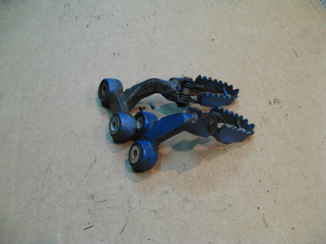 Cales pieds avant pour Suzuki 600 DR - 650 DR - SN41A - SP41A