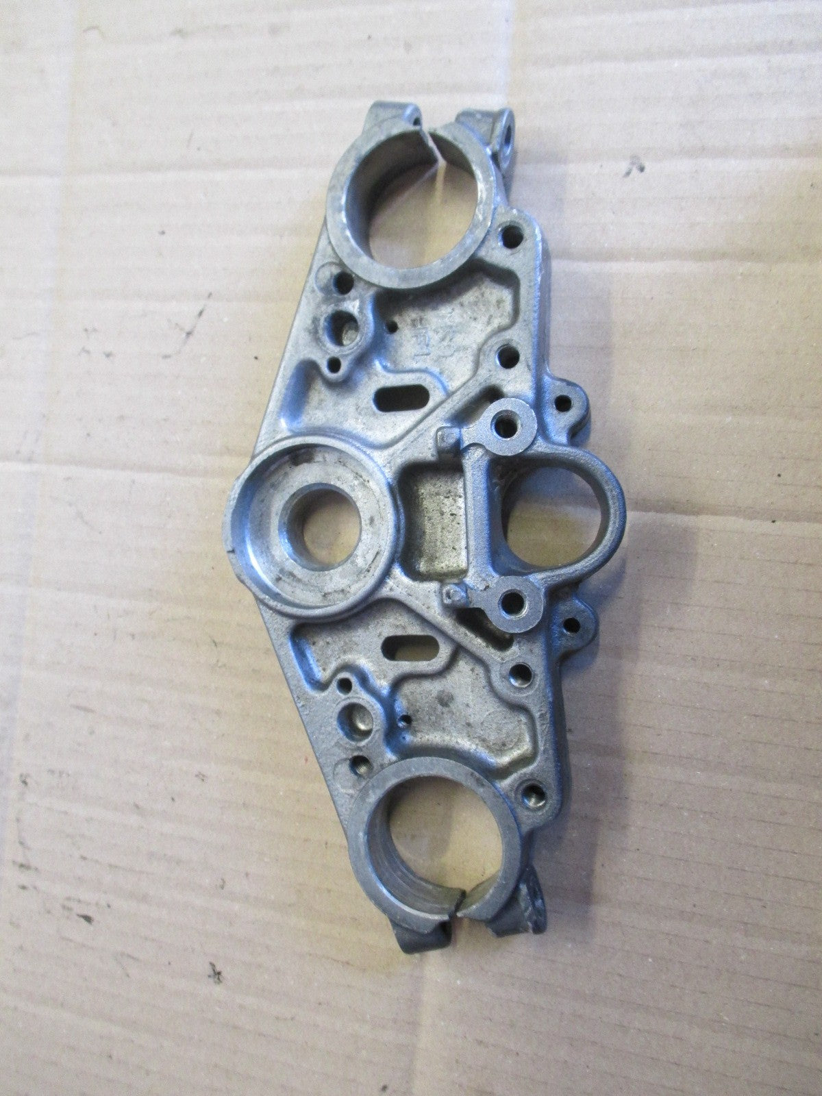 Té supérieur de fourche pour Honda 650 NTV REVERE - RC33