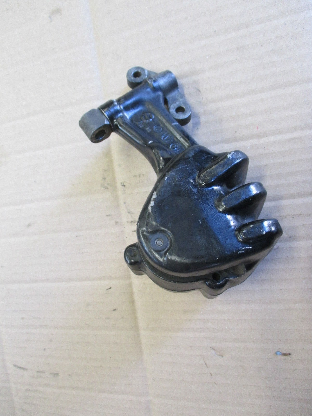 Etrier de frein avant pour Honda 125 CBT - CB125T - 125 Twin