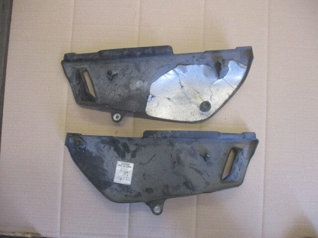 Caches latéraux pour Suzuki 125 DR - SF44A