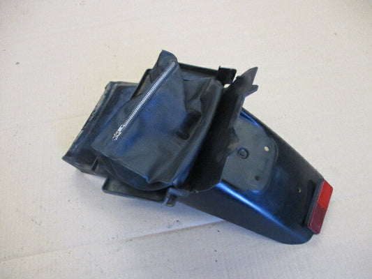 Bavette arrière + pochette outils pour Yamaha 400 XJ - 4V7