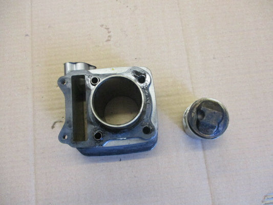 Cylindre / piston pour Suzuki 125 DR - SF44A