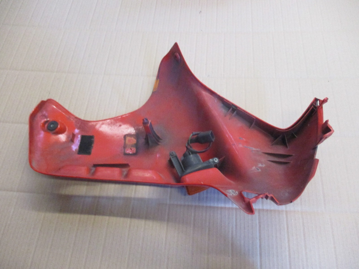 Flanc de carénage gauche pour Honda 650 NX Dominator - RD02 - A partir de 1992