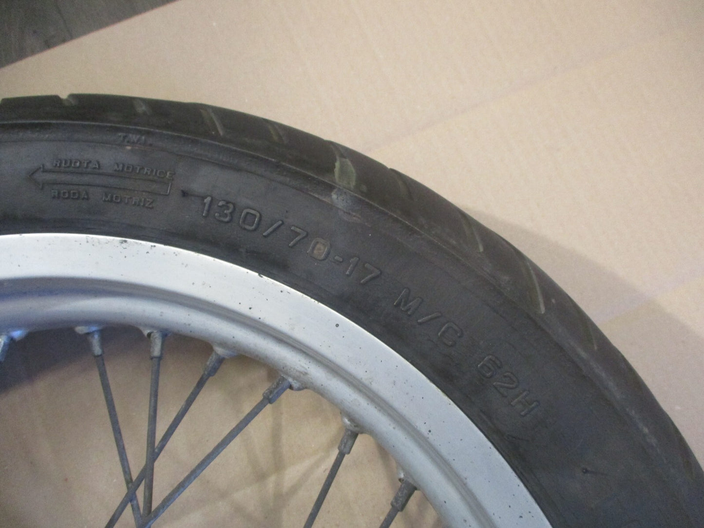Roue arrière pour Yamaha 125 XTX - 17 pouces